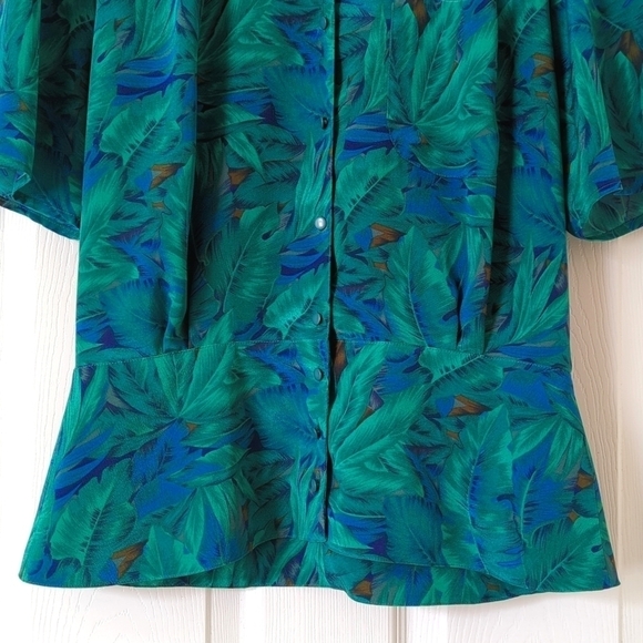 Leslie Fay 80's Vintage Banana Leaf Silky Short Sleeve Button Down Peplum Blouse - Picture 8 of 11